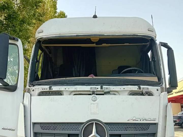 Un professionnel fiable pour remplacer le pare-brise de votre camion