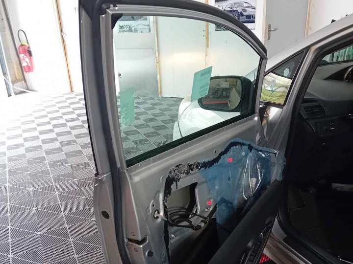 Remplacement de vitres latérales de voiture Seine-et-Marne